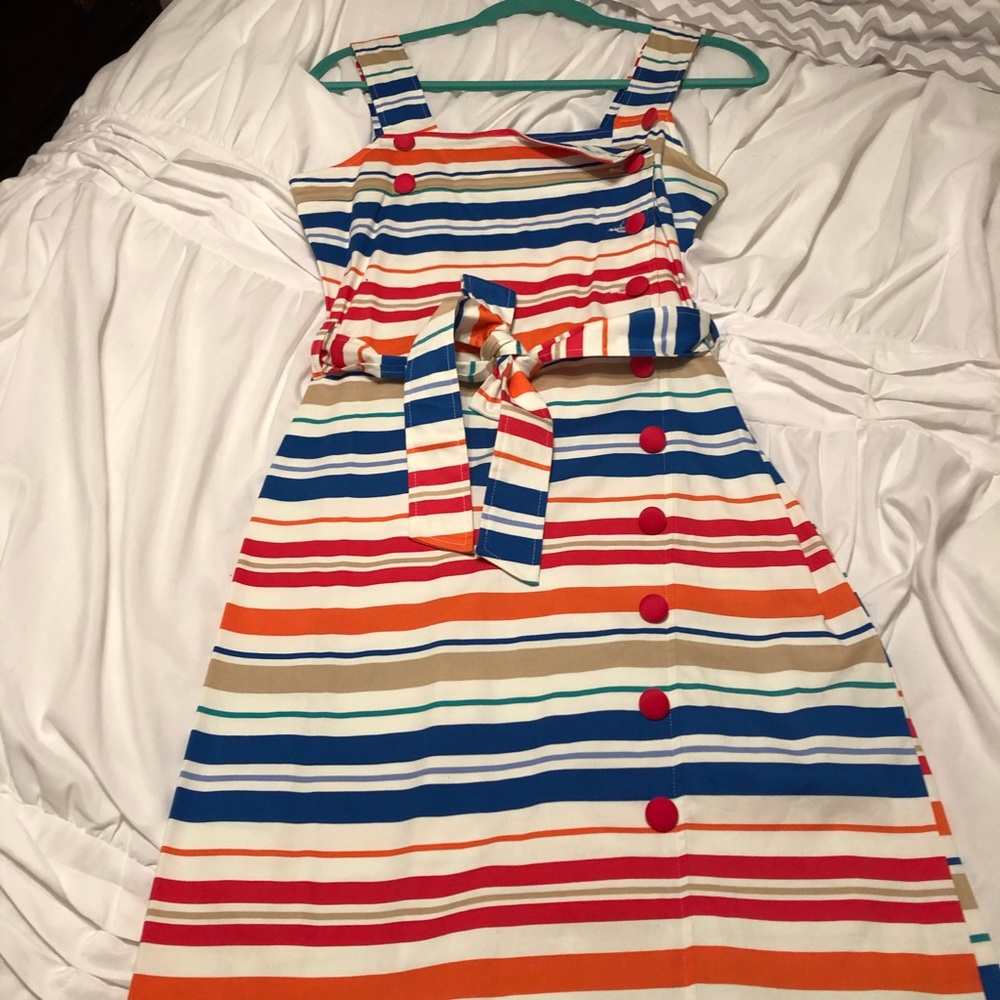 Dress - Picture 2 of 4